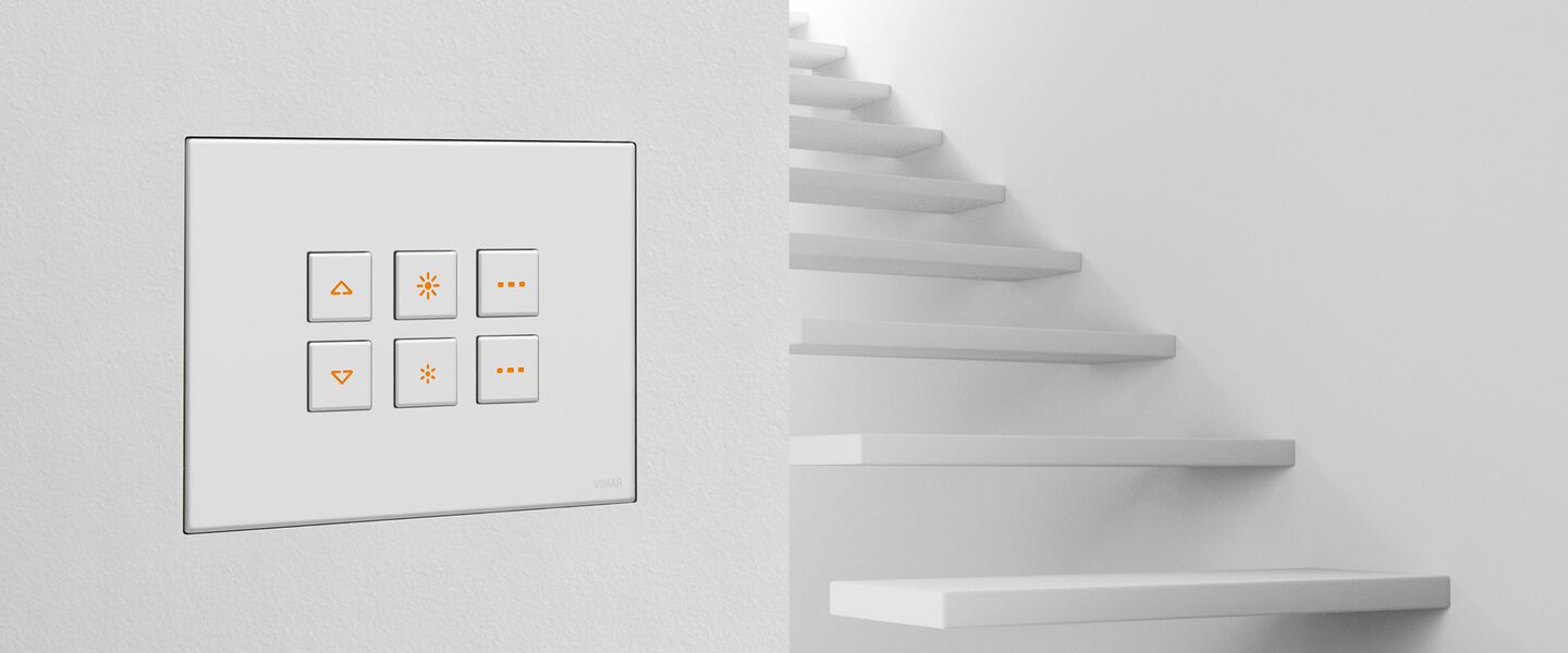Flush mount Eikon Exé light control panel